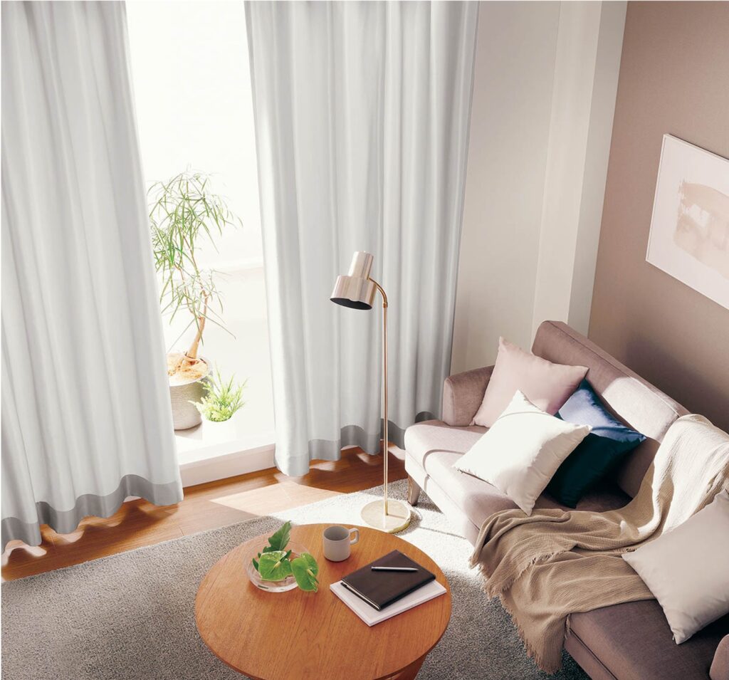 ドレープ　カーテン