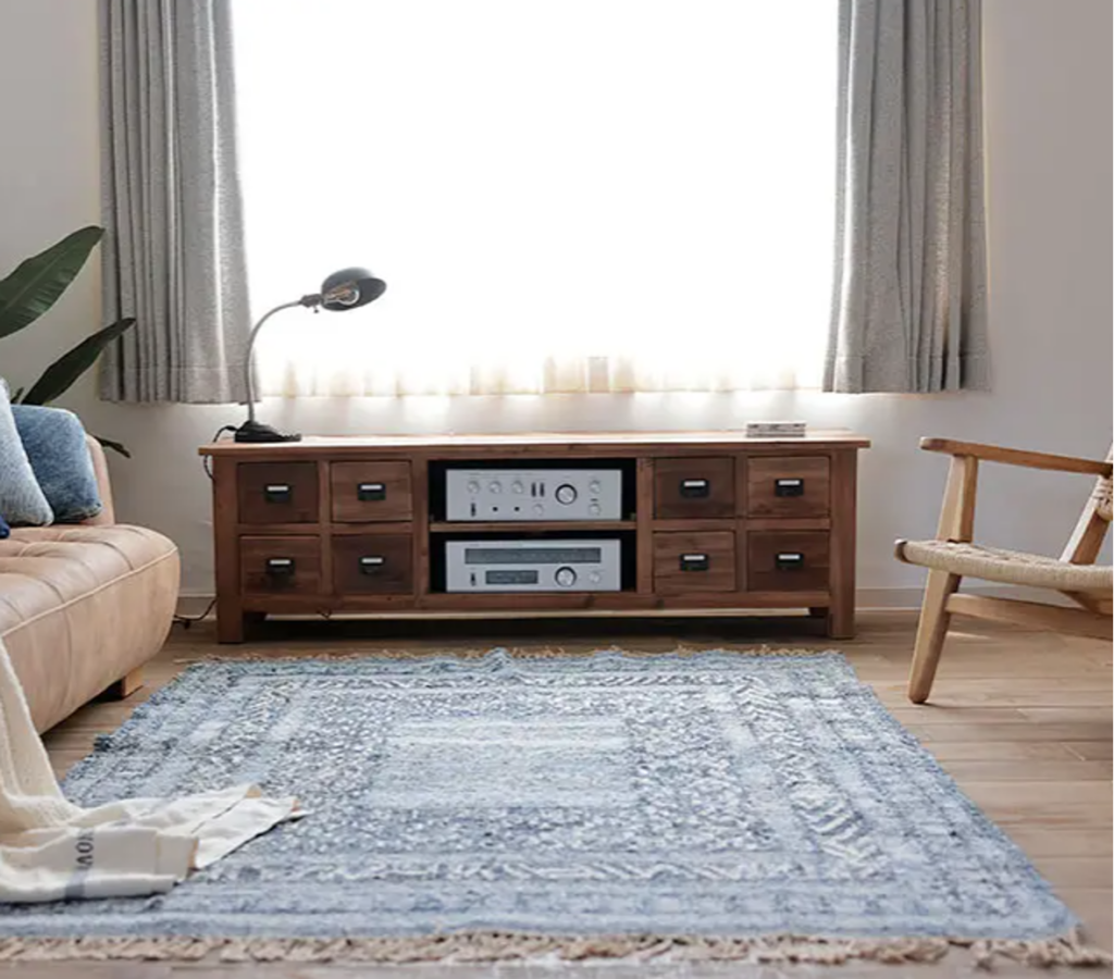 TVボード　グラム