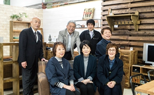 インテリアコンシェルジュスタッフ写真